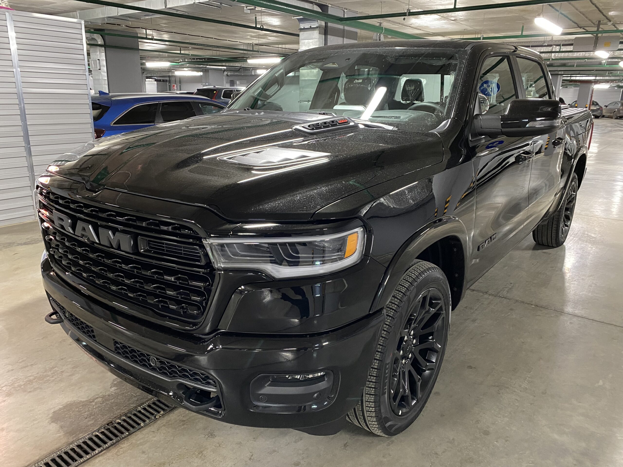 RAM 1500 Limited Night Edition 2024 из ОАЭ